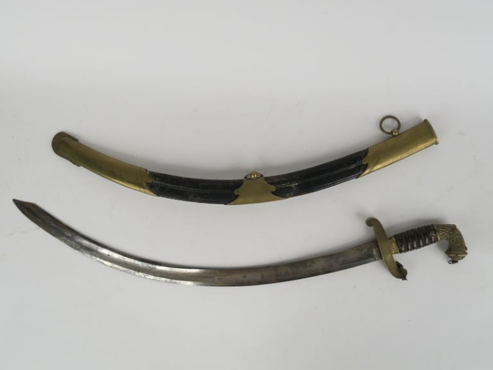 Sabre attribué à la gendarmerie des ports.   Poignée en corne avec fil