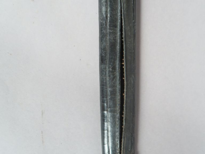 Glaive modèle 1831 allégé.  Poignée en bronze. Lame à gouttières. Four