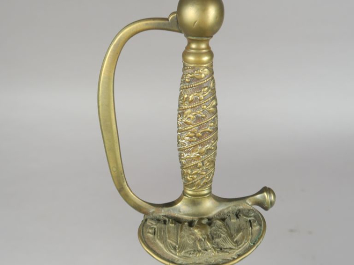 Épée de sous-officier de gendarmerie modèle 1853 Fusée à décor de fris