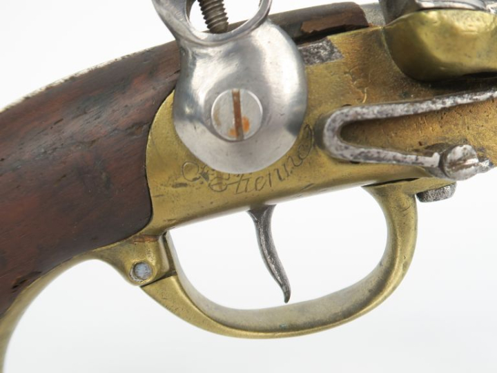 Pistolet à silex modèle 1777 du 2e type.  Dans l’état. Fortes piqûres,
