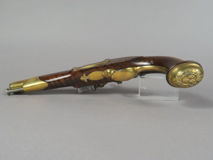 Pistolet à silex de gardes du corps du Roi 1er modèle (1814).  Canon r