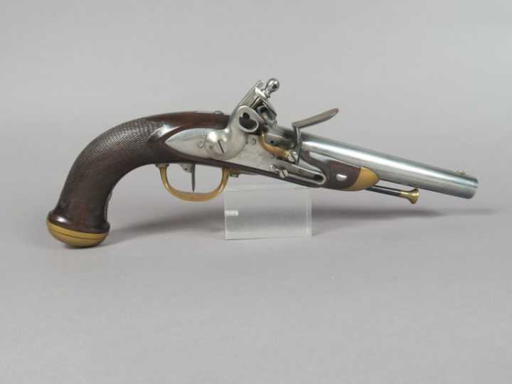 Pistolet à silex d’officier modèle 1816.  Canon rond, à pans au tonner
