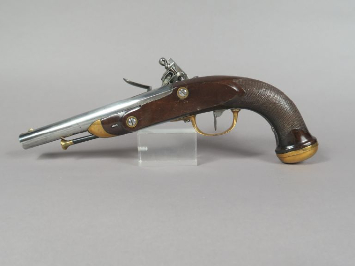 Pistolet à silex d’officier modèle 1816.  Canon rond, à pans au tonner