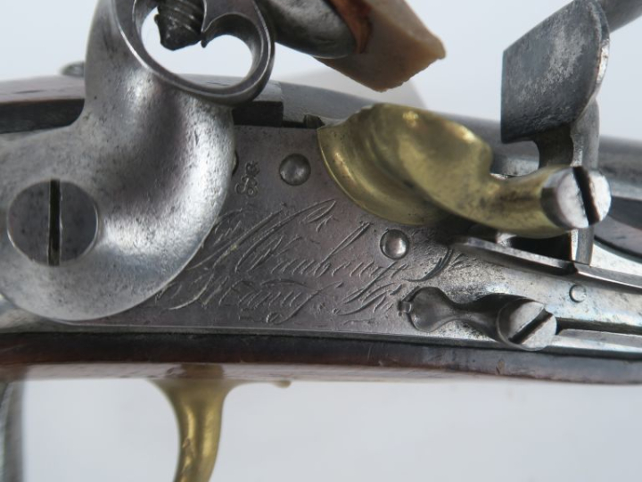 Paire de pistolets à silex de garde du corps du Roi, 1er modèle, modif