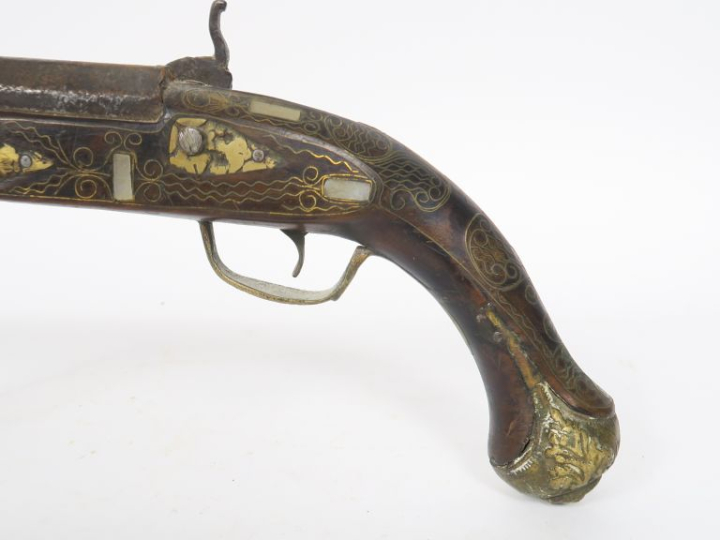 Pistolet à percussion pour l’export  Monté avec un fort canon à pans a