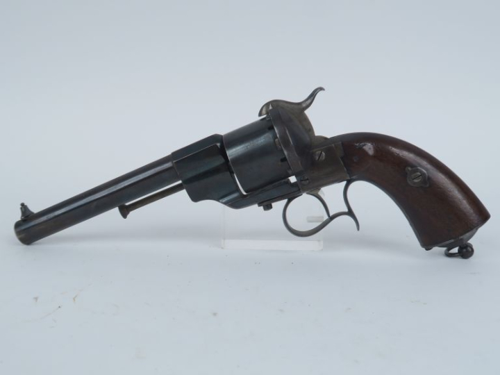 Revolver à broche Lefaucheux, six coups, calibre 12 mm, simple action.