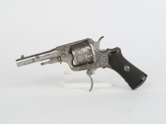 Vente aux enchères Revolver Baby Perrin, six coups, calibre 9 mm.  Carcasse gravée de rin