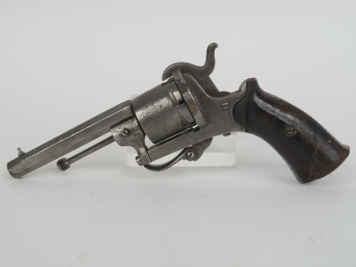 Revolver à broche « The Guardian », six coups, calibre 7 mm, double ac