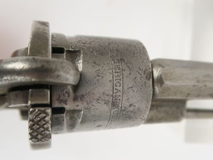 Revolver à broche « The Guardian », six coups, calibre 7 mm, double ac