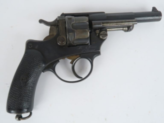 Vente aux enchères Revolver d’officier modèle 1874 S-1876, six coups, calibre 11/73 mm Ca