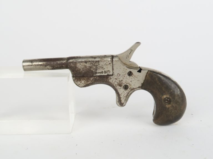 Pistolet de cycliste, un coup, calibre 5,5 mm.  Finition nickelée. Pla