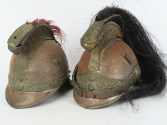 Vente aux enchères Casque de dragon modèle 1872.  Bombe en fer. Cimier, jugulaires à écai