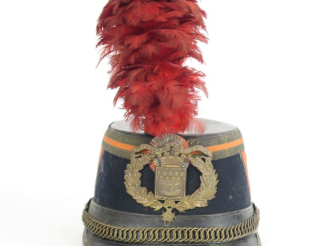 Vente aux enchères Shako de la garde républicaine modèle 1906.  Recouvert de drap bleu na
