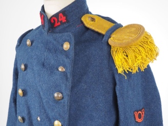 Vente aux enchères Capote d’infanterie modèle 1877.  En drap gris de fer bleuté à double 