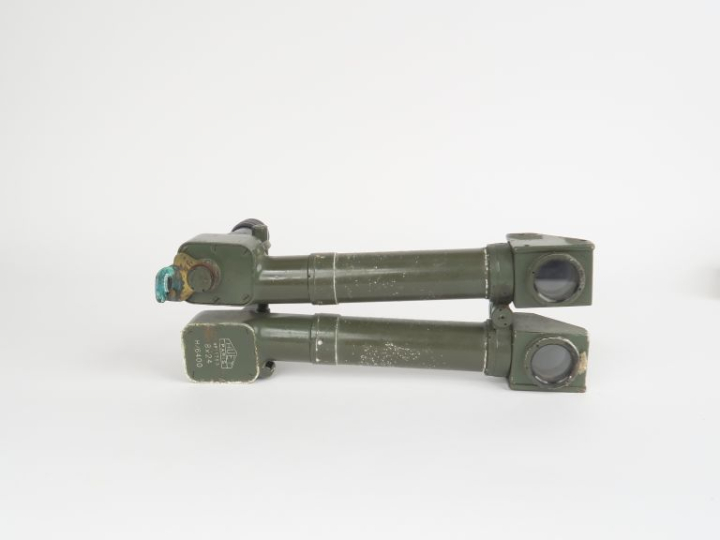 Binoculaire HUET PARIS 8x24 H/6400.  Dans son étui.  A.B.E.   Verifier