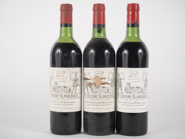 3 BOUTEILLES CHÂTEAU LAGRANGE GCC ST JULIEN - 1976 - 1 BG/1 HEP/1 HEP-