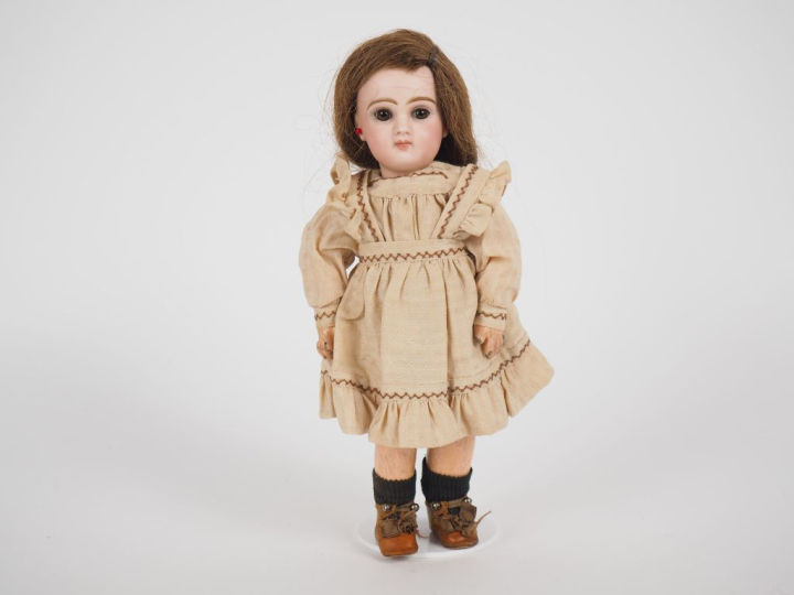 Bébé Jumeau réclame, tête porcelaine Jumeau bouche fermée, les yeux so