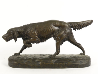 Vente aux enchères C. MASSON.  "Chien de chasse à l'arrêt". Sculpture en bronze à patine 