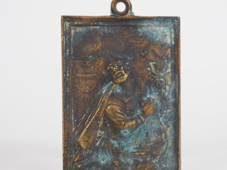 Vente aux enchères Plaque XIXème en bronze "le reniement de St Pierre"  Dim. 11 x 7 cm