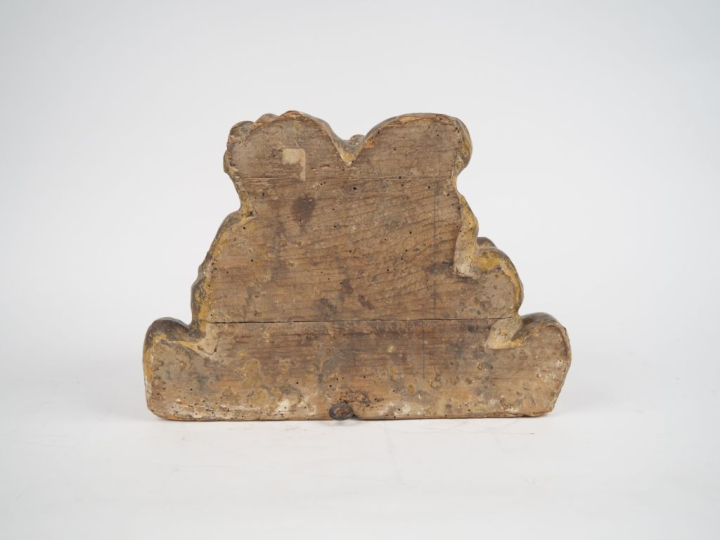 Chapiteau ou sellette XVIIIème en bois sculpté et polychrome à décor d