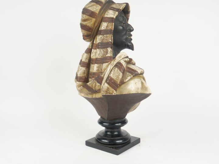 KOENIG ET LENGSFELD à Cologne. (attribuée à) "Le maure" Sculpture 1900