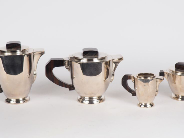 Service à café et à thé quatre pièces 1940 en métal argenté et ébène d