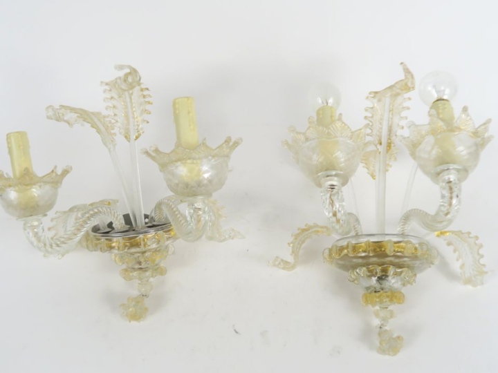 Paire d'appliques doubles en verre de Venise en verre translucide pail