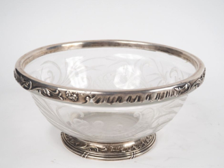 Vente aux enchères Jatte 1900 en cristal gravé et argent, poinçon Minerve, à décor de feu