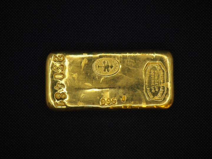 Lingot d'or  Titre : 996,1 g  numéroté 230481 Avec son certificat   