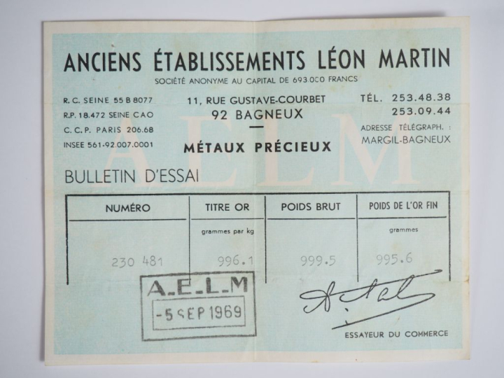 Lingot d'or  Titre : 996,1 g  numéroté 230481 Avec son certificat   