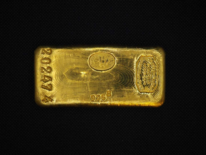 Lingot d'or  Titre : 996,8 g  numéroté 202474 Avec son certificat   