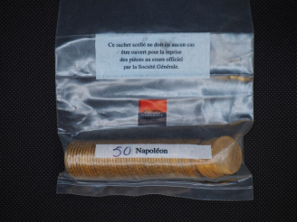 Vente aux enchères 50 pièces de 20 Francs or (une date visible 1910) Dans un sachet sous 
