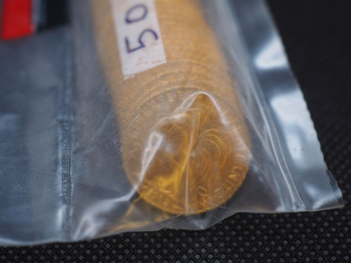 50 pièces de 20 Francs or (date visible 1912) Dans un sachet sous scel