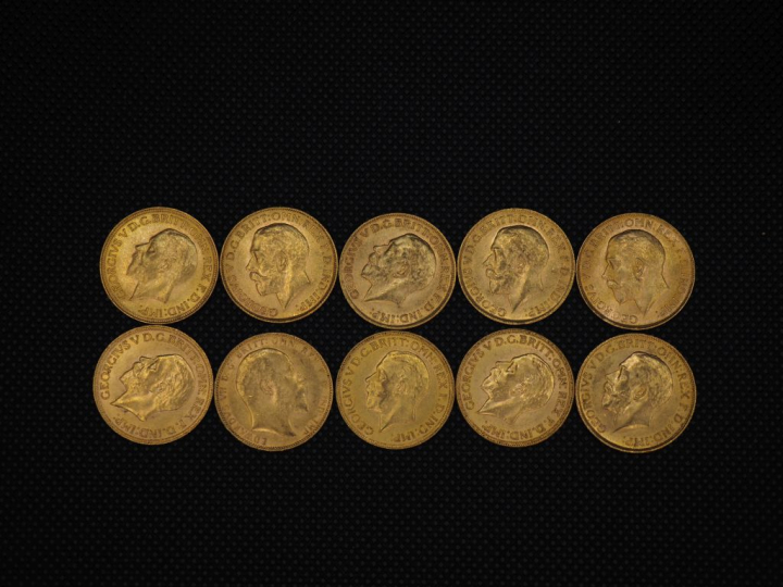 10 souverains or : 1913, 1913, 1927, 1931, 1908, 1929, 1928, 1913, 193