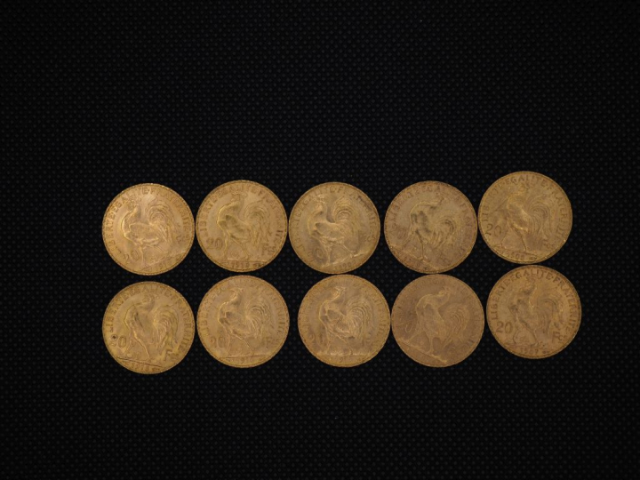 10 pièces de 20 Francs or : 1913, 1910, 1910, 1908, 1908, 1910, 1910, 