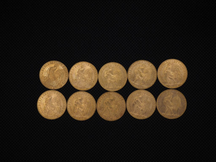 10 pièces de 20 Francs or  : 1913, 1910, 1908, 1910, 1904, 1910, 1910,