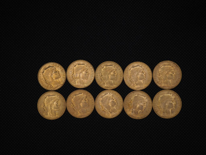 10 pièces de 20 Francs or  : 1907, 1913, 1908, 1909, 1910, 1910, 1910,