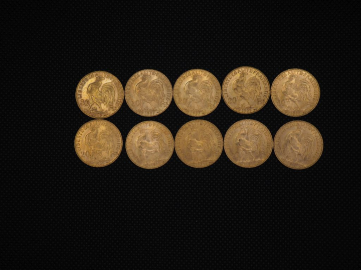 10 pièces de 20 Francs or : 1910, 1905, 1910, 1914, 1910, 1910, 1909, 