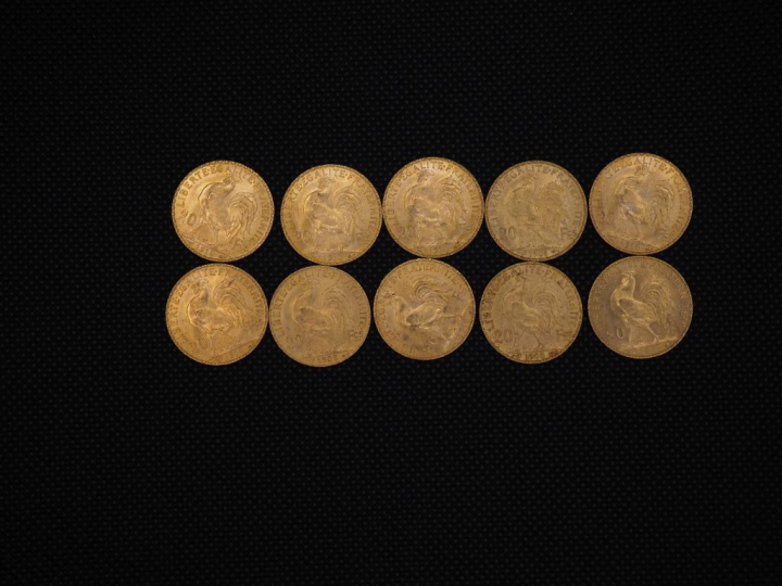 10 pièces de 20 Francs or : 1904, 1910, 1910, 1908, 1910, 1908, 1909, 