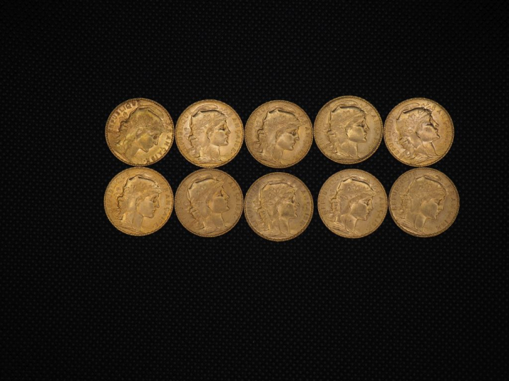 10 pièces de 20 Francs or : 1909, 1910, 1905, 1913, 1910, 1910, 1912, 
