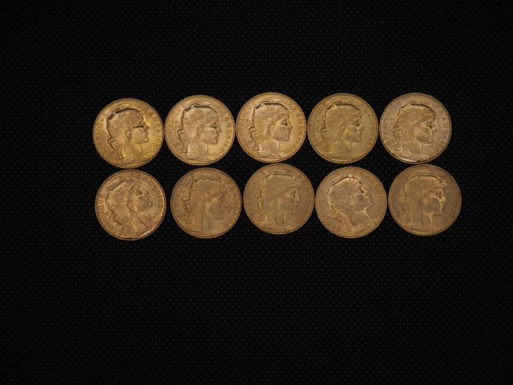 10 pièces de 20 Francs or : 1914, 1907, 1910, 1914,  1904, 1904, 1901,