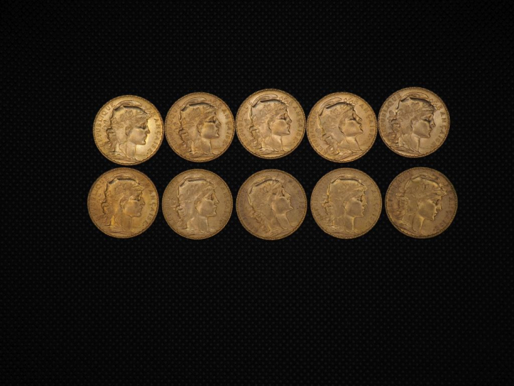 10 pièces de 20 Francs or : 1912, 1910, 1910, 1907, 1914, 1914, 1910, 