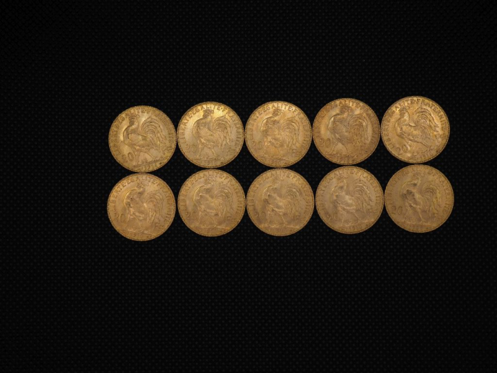 10 pièces de 20 Francs or : 1914, 1910, 1910, 1913, 1908, 1910, 1910, 