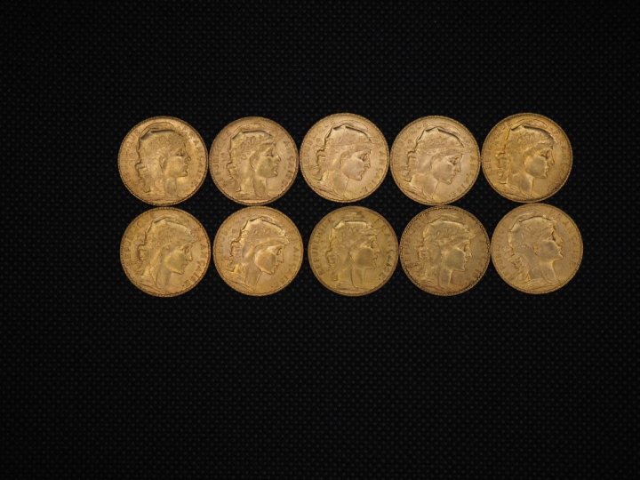 10 pièces de 20 Francs or : 1908, 1907, 1910, 1910, 1910, 1910, 1910, 