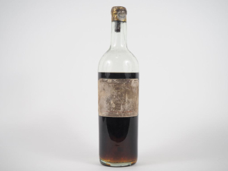 Vente aux enchères 1 BOUTEILLE CHÂTEAU D'YQUEM 1er CCS SAUTERNES - 1923 - GRANDE VIDANGE/