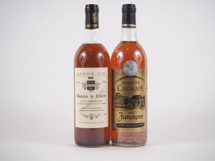 2 BOUTEILLES : 1 JURANCON DOMAINE CAUHAPÉ 1982 - 1 HAUT MONTRAVEL DOMA