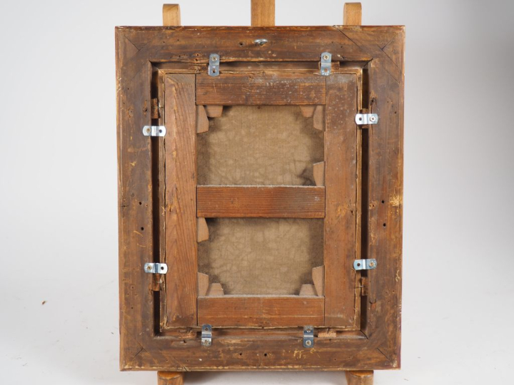 A. EDOUARD.  "portrait de femme laurée"  Huile sur toile, signée en ha