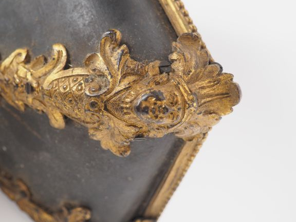 Sellette d'applique Napoléon III de style Louis XV en bois et bronze d