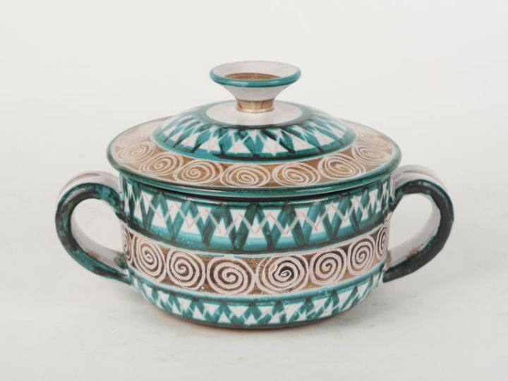 Robert PICAULT.  Pot couvert à anses en faience polychrome. Signé. H. 