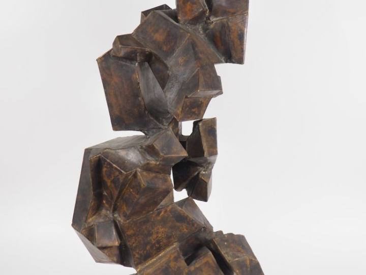 André BLOC. "Composition". Sculpture en bronze. Signée. H. 91 cm. Prov